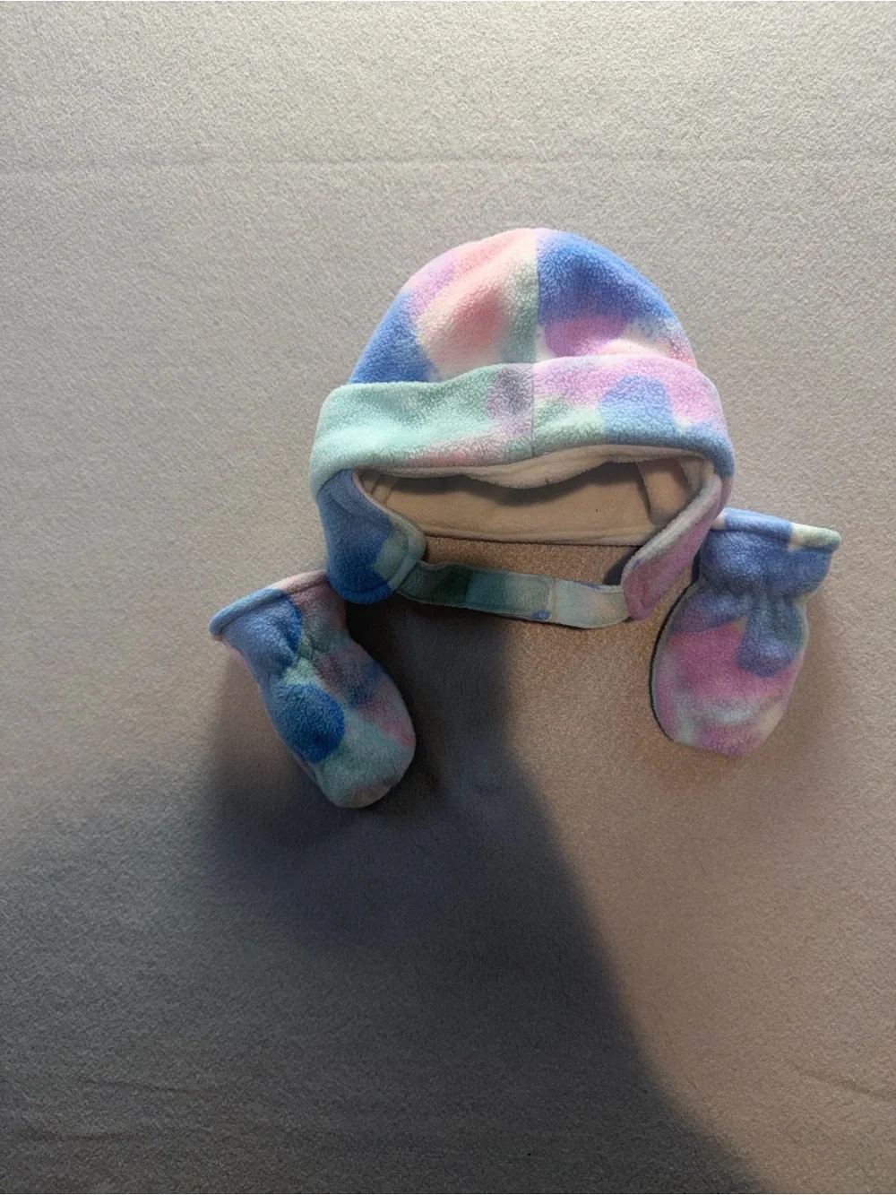 Nike Infant Baby Tie Dye Fleece Trapper Hat & Mittens Set Pastel Swoosh